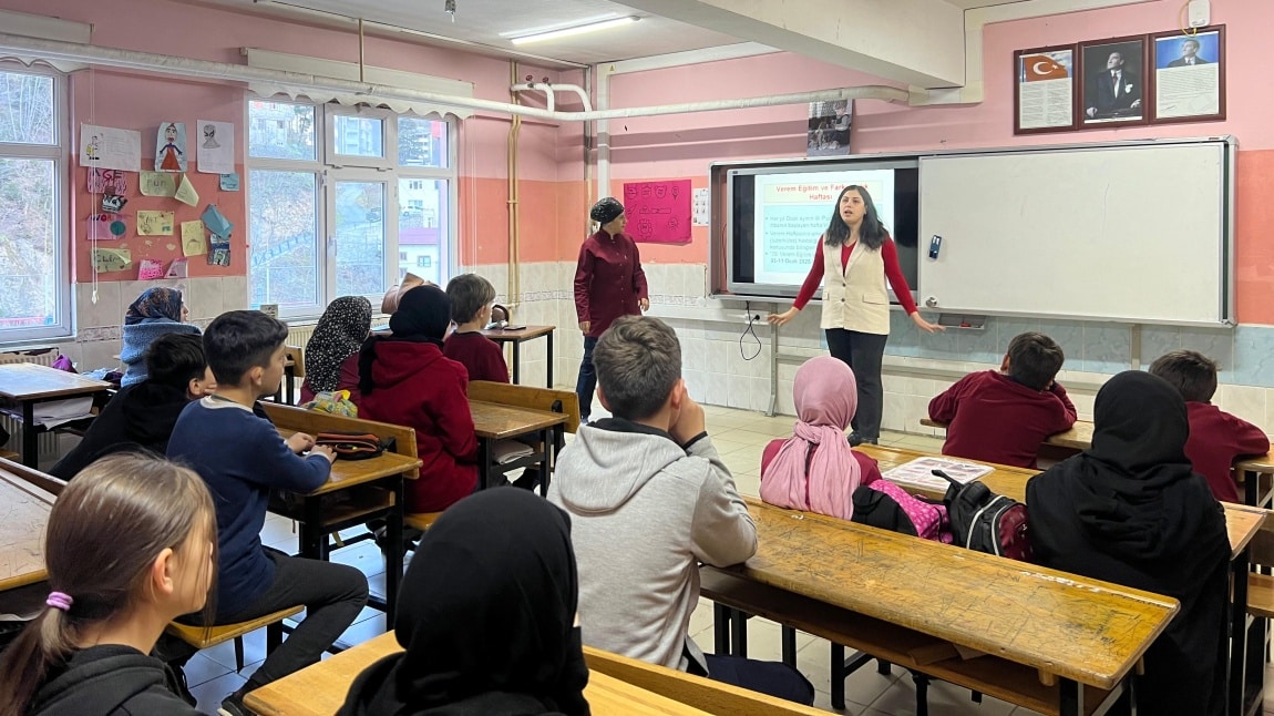 OKULLARIMIZDA ÇAYKARA TOPLUM SAĞLIĞI EĞİTİMLERİ